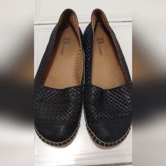 Brown's Size 39 Flats - Picture 1 of 2